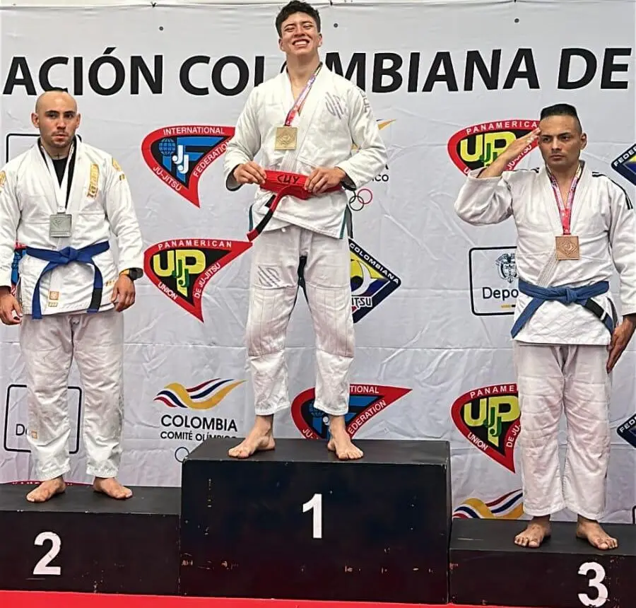 Maximiliano “Cuy” Mosquera: el nariñense que convirtió las derrotas en camino hacia el oro